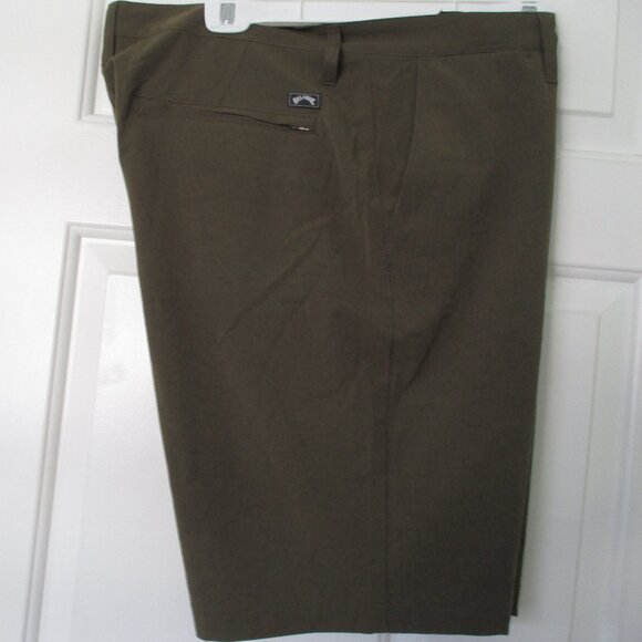 Billabong Mens Olive Hybrid Crossfire Submersibles Short Pant NWOT 36W-38W - Picture 1 of 4
